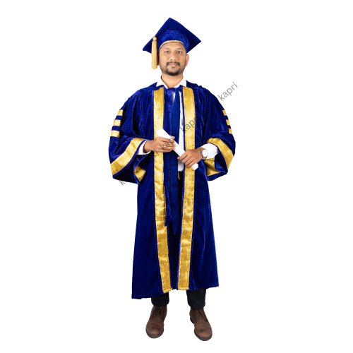 Graduation Gown in Dubai