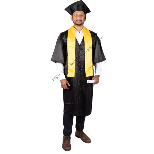 Graduation Gown in Dubai