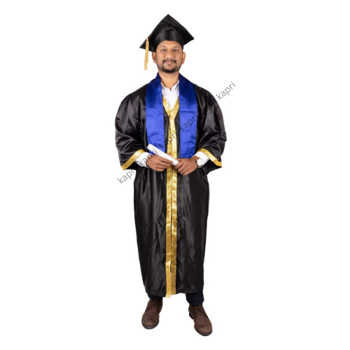 Graduation Gown in Dubai